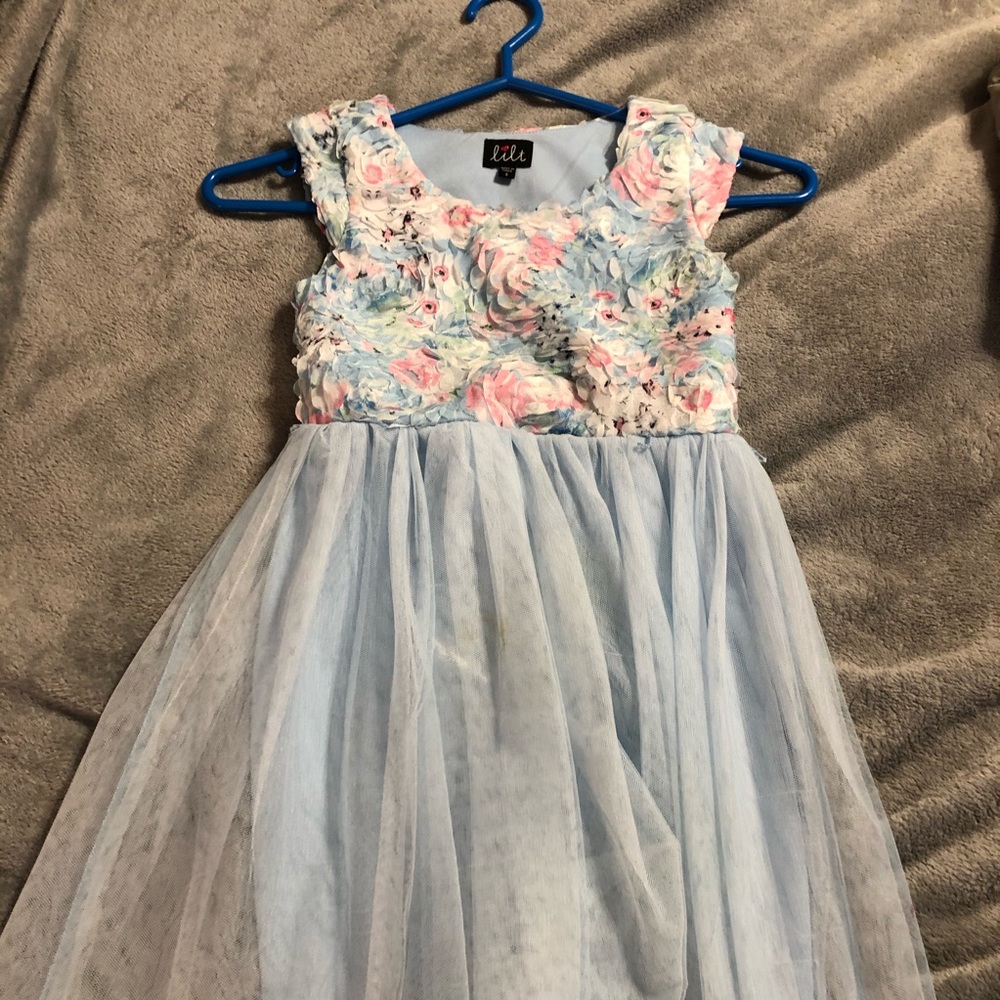 Girls dress